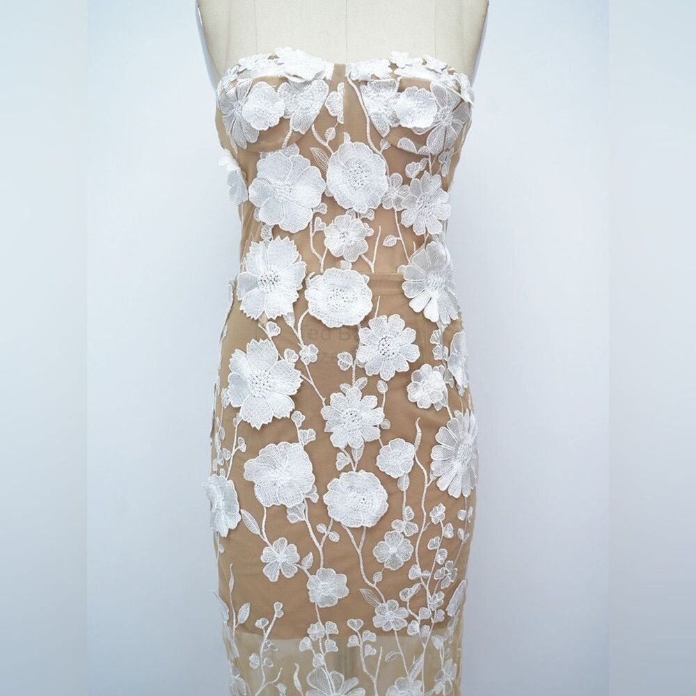 Bronx and Banco Strapless White Floral Appliqué Maxi Dress - Picture 10 of 16